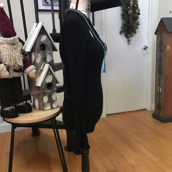 NWOT Beautiful black Candies bell sleeve lightweight sweater💕 - Picture 4 of 6